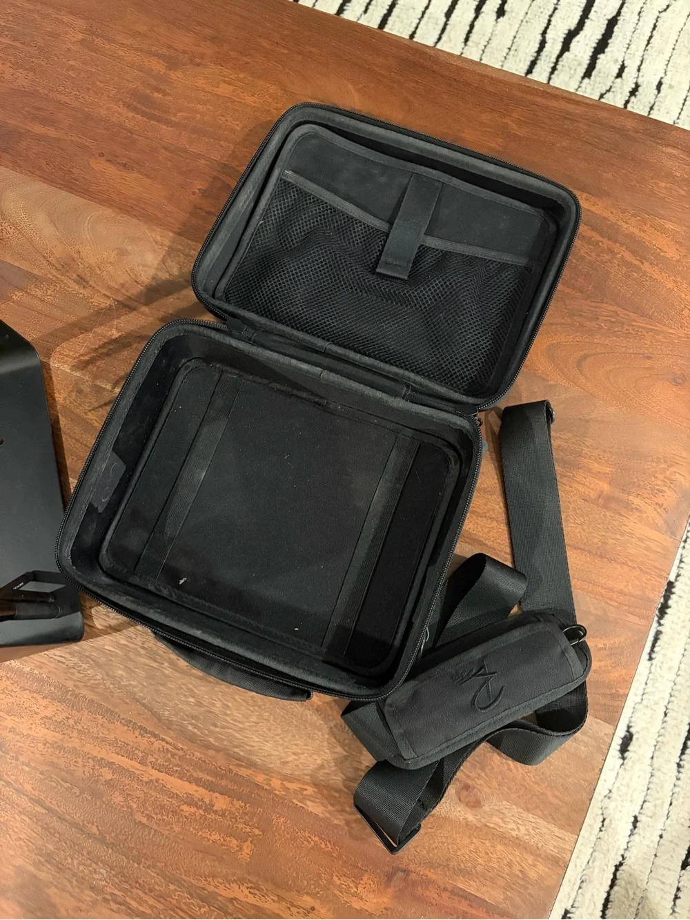 Rae Morris Magnetic Brush Set with carry case